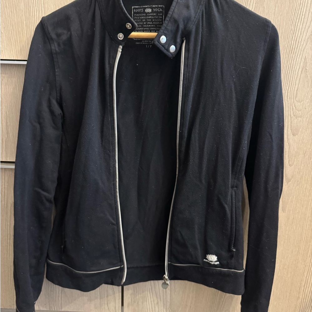 Y2K Vintage Vibes Roots Black Yoga Jacket